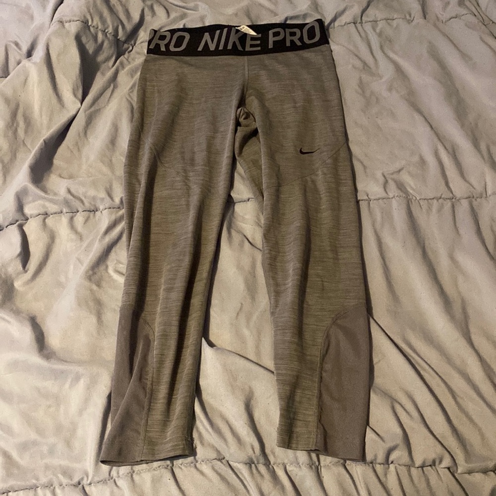Nike Pro Capri Leggings